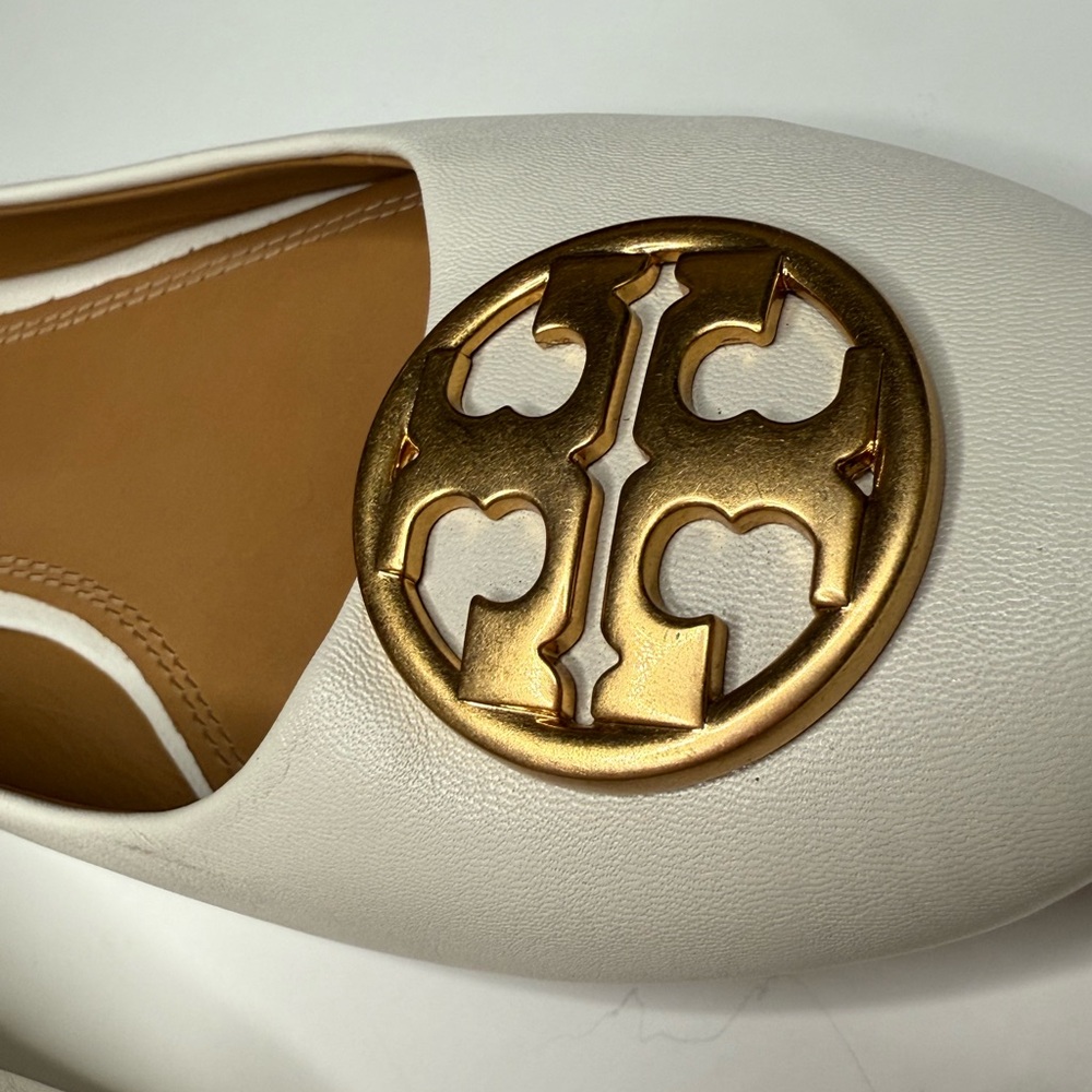 Pristine Tory Burch Cream Leather Logo Medallion Ballet Flats - Picture 6 of 8